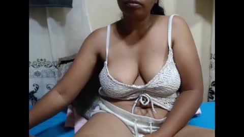 Snapshot of sahobelle chatting on January 2026 06:44:02 PM sahobelle online show from January 2026 06:44:02 PM