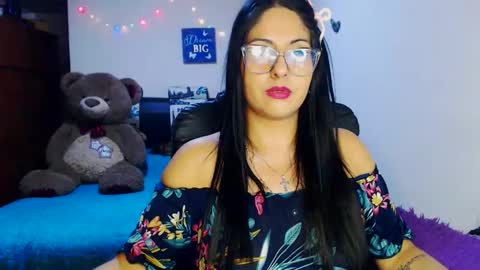 Karina online show from November 2025 01:48:01 AM