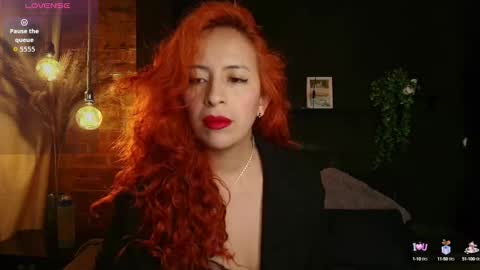 Snapshot of sahra_tayl0r_ chatting on October 2025 02:06:02 PM SARA online show from October 2025 02:06:02 PM