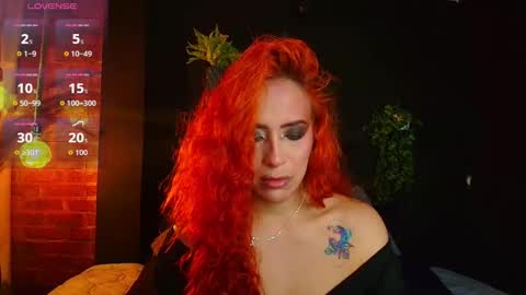 Snapshot of sahra_tayl0r_ chatting on October 2025 03:56:02 PM SARA online show from October 2025 03:56:02 PM