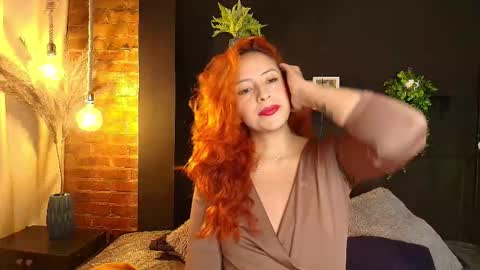 Snapshot of sahra_tayl0r_ chatting on November 2025 02:29:02 PM SARA online show from November 2025 02:29:02 PM