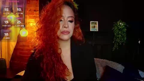 Snapshot of sahra_tayl0r_ chatting on November 2025 04:22:02 PM SARA online show from November 2025 04:22:02 PM