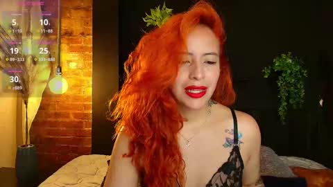 Snapshot of sahra_tayl0r_ chatting on December 2025 06:13:02 PM SARA online show from December 2025 06:13:02 PM