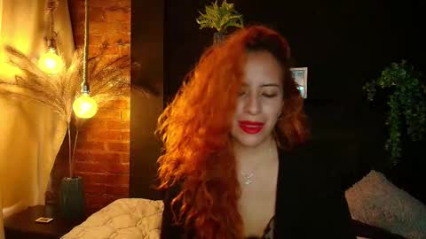 Snapshot of sahra_tayl0r_ chatting on February 2026 06:11:01 PM SARA online show from February 2026 06:11:01 PM