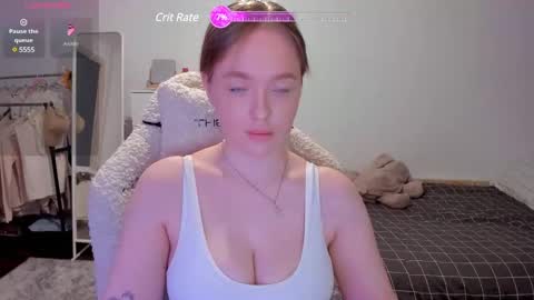 Snapshot of saiiilormoon chatting on December 2024 05:40:02 PM You can call me Lo if someone writes to me in the pm without paying an instant BAN online show from December 2024 05:40:02 PM