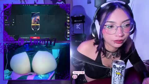 Snapshot of saiko7w7 chatting on March 2026 02:00:02 AM OF 15 off - online show from March 2026 02:00:02 AM