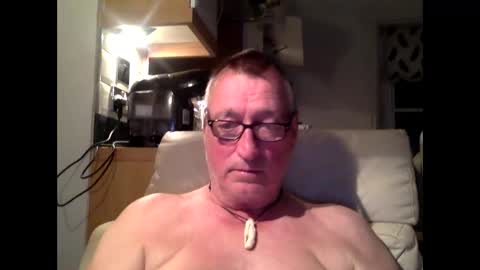 sail_naked online show from October 2025 10:41:01 PM
