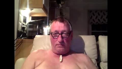 sail_naked online show from November 2025 06:44:02 PM