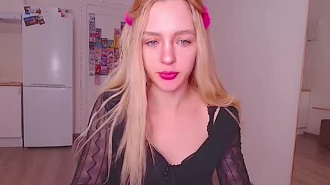 Sofia online show from February 2026 03:32:02 AM