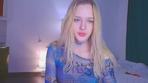 Snapshot of sailormoon666_ chatting on April 2026 07:39:01 PM Sofia online show from April 2026 07:39:01 PM