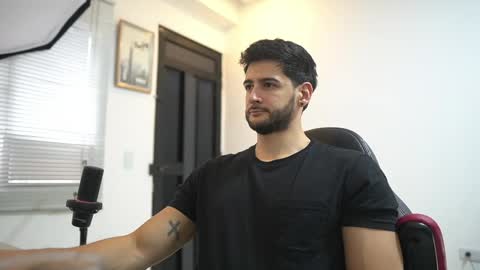 Snapshot of saimonhot1 chatting on April 2026 09:23:01 PM saimon online show from April 2026 09:23:01 PM