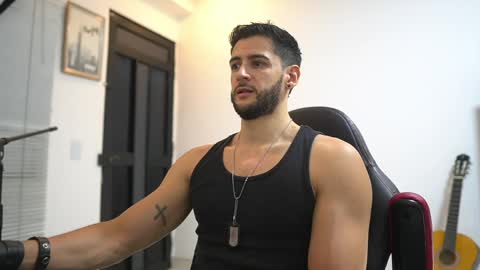 Snapshot of saimonhot1 chatting on April 2026 11:24:01 PM saimon online show from April 2026 11:24:01 PM