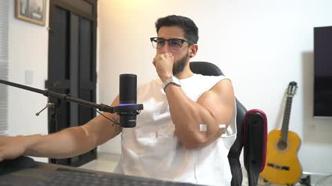 Snapshot of saimonhot1 chatting on April 2026 09:37:01 PM saimon online show from April 2026 09:37:01 PM