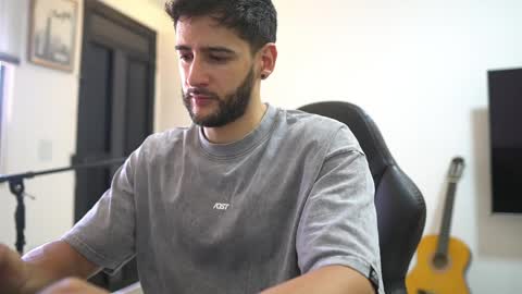 Snapshot of saimonhot1 chatting on April 2026 04:34:01 PM saimon online show from April 2026 04:34:01 PM