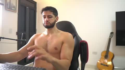 Snapshot of saimonhot1 chatting on April 2026 01:28:01 PM saimon online show from April 2026 01:28:01 PM