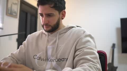 Snapshot of saimonhot1 chatting on April 2026 05:25:01 PM saimon online show from April 2026 05:25:01 PM