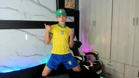 Juan online show from November 2025 03:45:02 PM