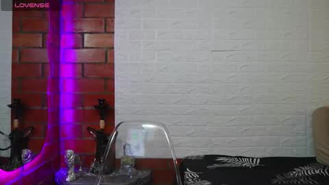 sainix_ online show from February 2026 07:45:01 PM