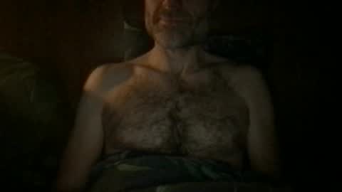 saint009 online show from November 2025 07:10:01 PM