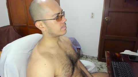 saintedy01 online show from October 2025 11:57:02 AM