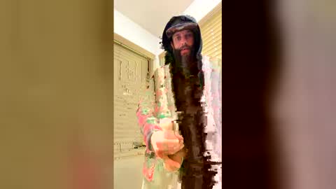 Snapshot of saintsimian chatting on April 2026 05:17:02 PM saintsimian online show from April 2026 05:17:02 PM