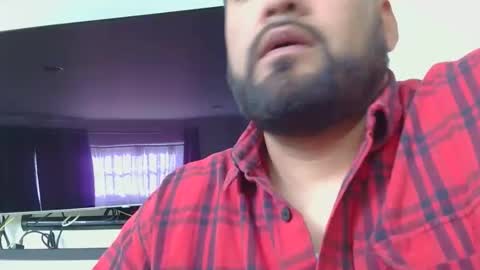 sal cumplaciente online show from December 2025 06:35:02 PM