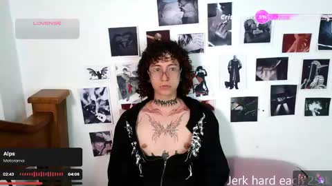Snapshot of salemqueer_ chatting on May 2026 12:50:02 AM Sam online show from May 2026 12:50:02 AM