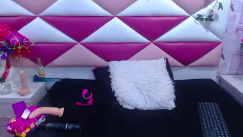 salmasanto online show from January 2025 05:37:02 AM