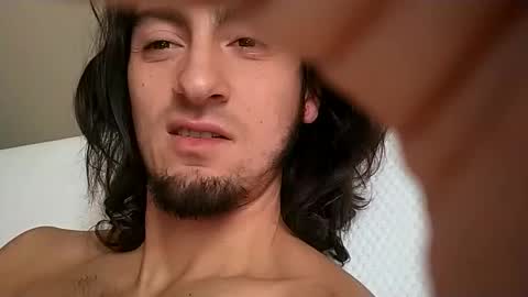 salmonman1305 online show from November 2025 04:07:01 PM