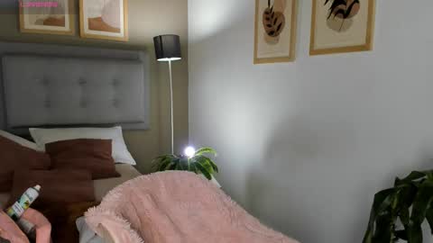 Snapshot of salo____ chatting on March 2026 01:47:01 PM Salo online show from March 2026 01:47:01 PM