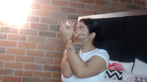 Snapshot of salome__palmer chatting on January 2025 03:26:01 PM online show from January 2025 03:26:01 PM