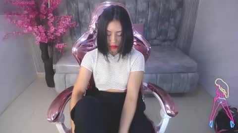Salome  online show from October 2025 01:20:01 PM