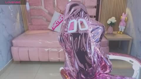 Snapshot of salome_stockman_sub chatting on November 2025 01:22:01 PM Salome online show from November 2025 01:22:01 PM