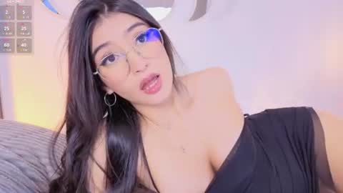 Snapshot of salomee_mon chatting on July 2026 07:18:02 PM Salo online show from July 2026 07:18:02 PM