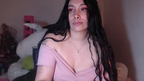 yenny online show from February 2025 07:45:01 AM