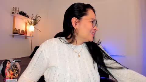 Snapshot of salomekross_ chatting on January 2025 04:23:01 AM Salome Kross online show from January 2025 04:23:01 AM