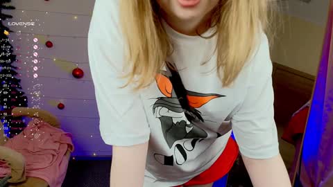 Snapshot of salut_love chatting on December 2024 04:47:02 PM Ruby online show from December 2024 04:47:02 PM