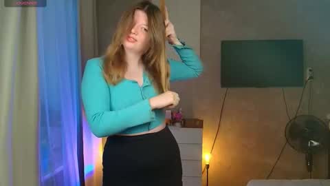 Snapshot of salut_love chatting on November 2025 10:29:01 AM Ruby online show from November 2025 10:29:01 AM