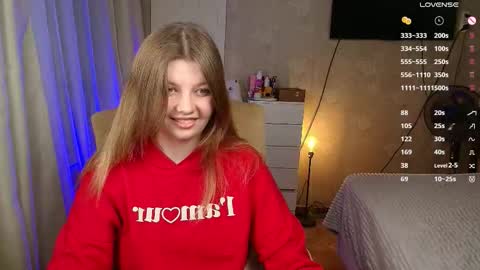 Snapshot of salut_love chatting on December 2025 07:53:02 PM Ruby online show from December 2025 07:53:02 PM