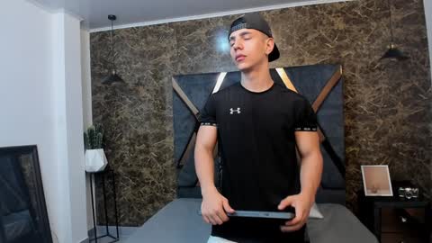 SALVATORE online show from January 2025 11:25:01 AM