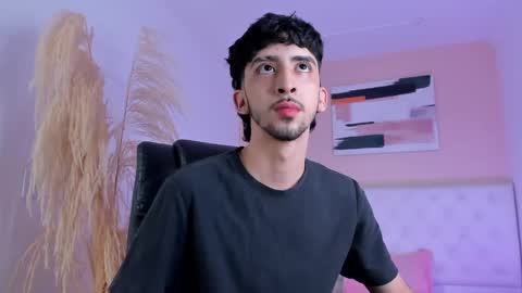 salvatore  online show from September 2025 08:54:01 PM