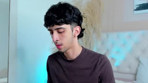 salvatore  online show from October 2025 08:50:02 PM