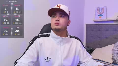 Snapshot of salvatore_muller chatting on September 2025 08:43:01 PM Salvatore  online show from September 2025 08:43:01 PM