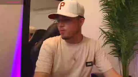 Snapshot of salvatore_muller chatting on September 2025 10:14:01 PM Salvatore  online show from September 2025 10:14:01 PM