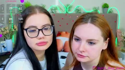 Snapshot of salviaray chatting on April 2026 03:33:01 AM Salvia online show from April 2026 03:33:01 AM