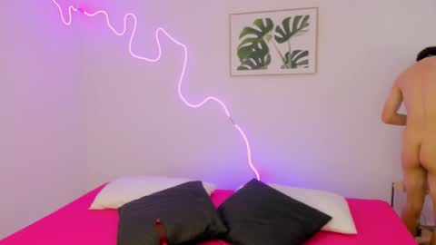 Sam Clark online show from December 2025 06:01:02 PM