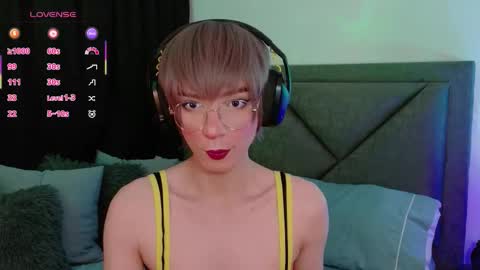 Sam online show from October 2025 06:44:01 AM