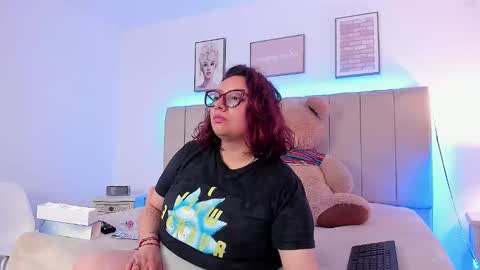 Samantha  online show from December 2025 12:31:02 PM