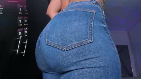 samaay_ online show from March 2025 02:27:02 AM