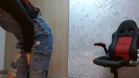 Snapshot of samanta_brownn_ chatting on March 2025 05:50:02 PM samanta online show from March 2025 05:50:02 PM